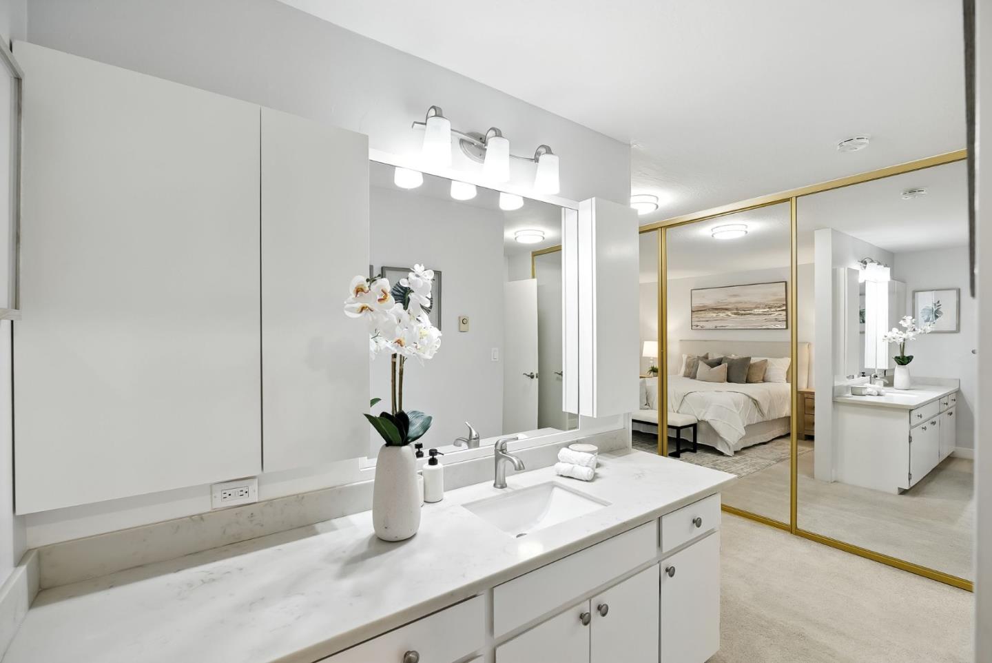 Detail Gallery Image 18 of 25 For 505 Cypress Point Dr #223,  Mountain View,  CA 94043 - 1 Beds | 1 Baths
