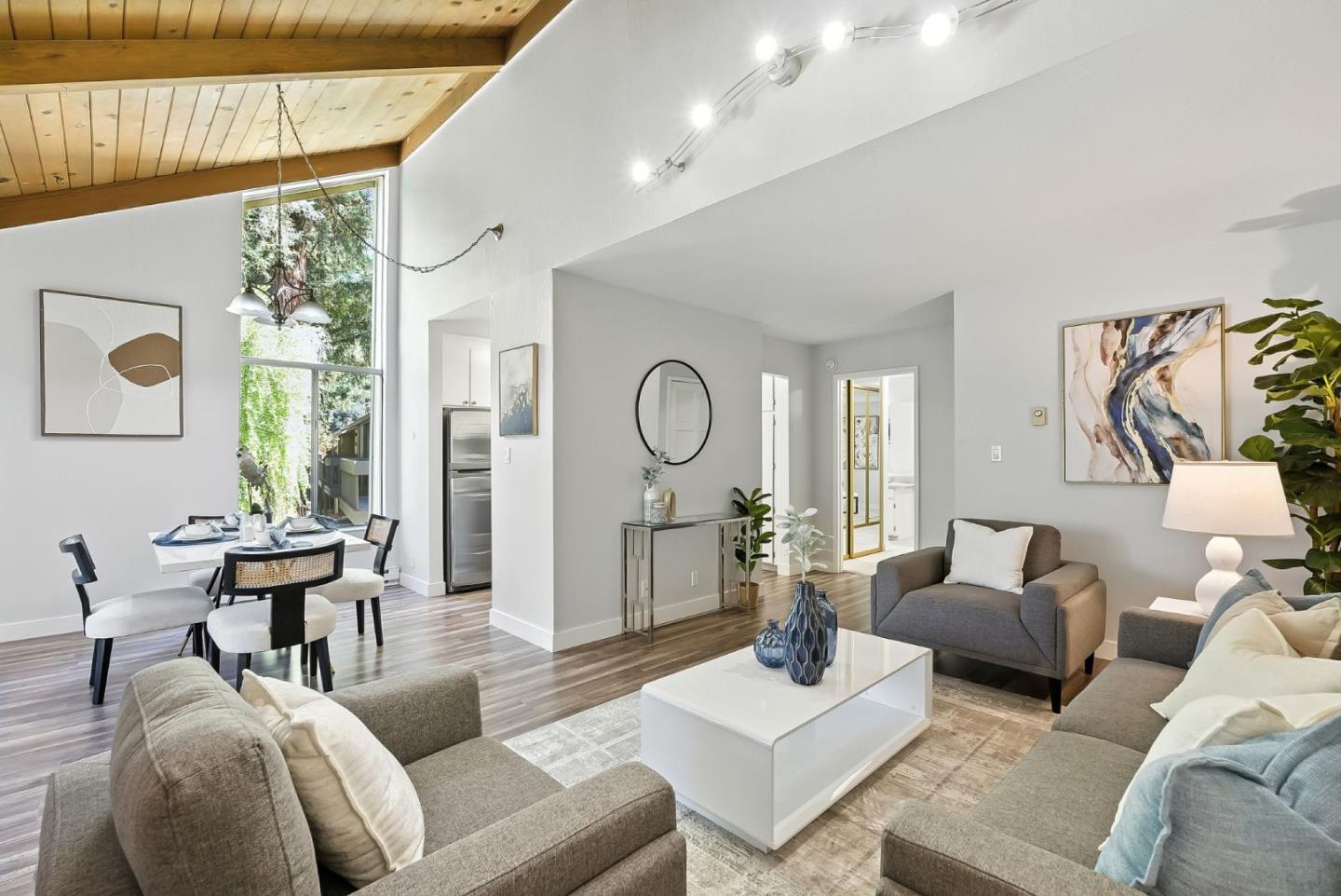 Detail Gallery Image 2 of 25 For 505 Cypress Point Dr #223,  Mountain View,  CA 94043 - 1 Beds | 1 Baths