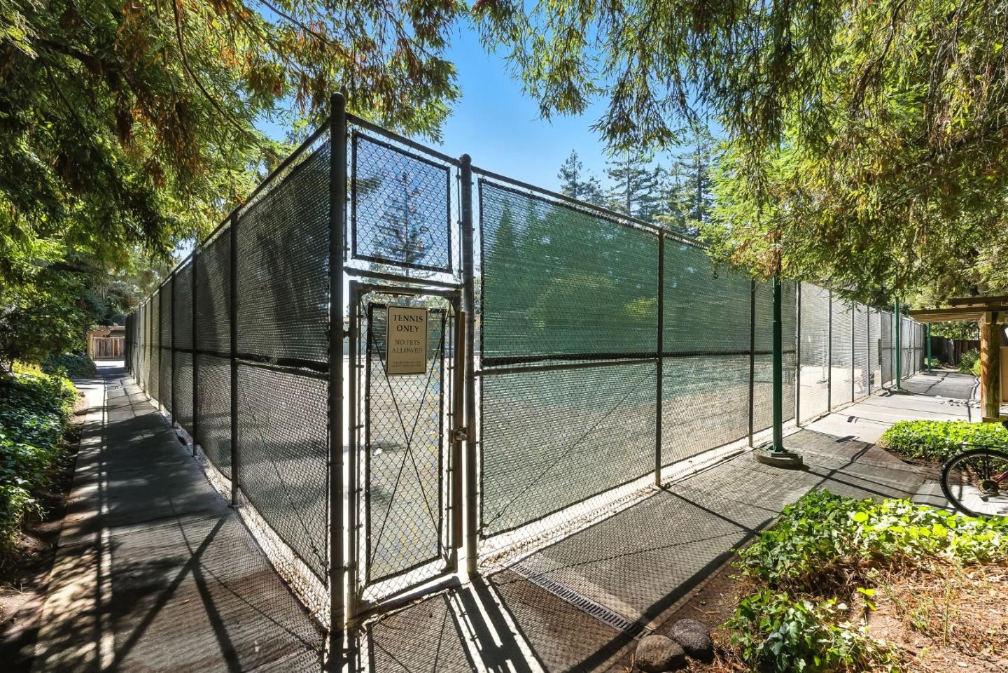 Detail Gallery Image 24 of 25 For 505 Cypress Point Dr #223,  Mountain View,  CA 94043 - 1 Beds | 1 Baths