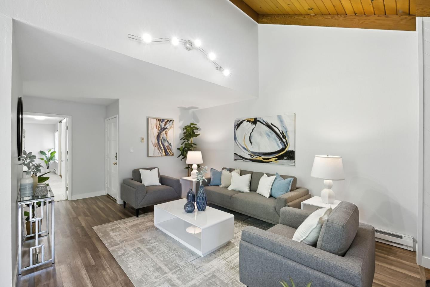 Detail Gallery Image 7 of 25 For 505 Cypress Point Dr #223,  Mountain View,  CA 94043 - 1 Beds | 1 Baths