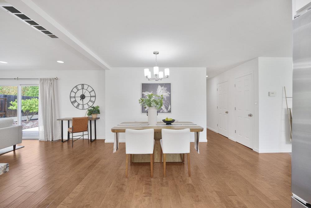 Detail Gallery Image 11 of 30 For 365 Heidi Dr, Morgan Hill,  CA 95037 - 3 Beds | 2 Baths
