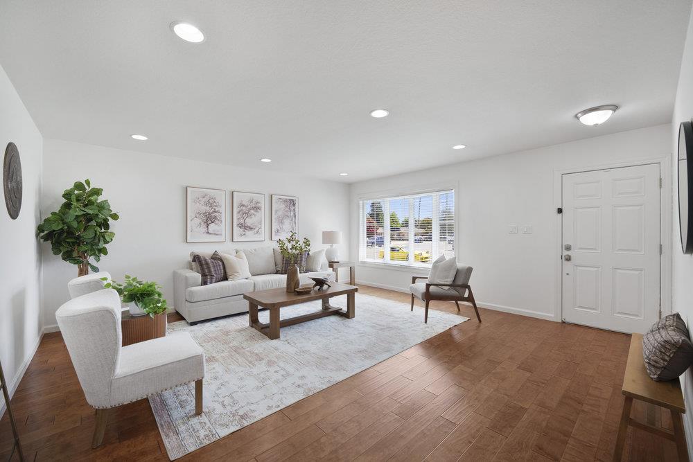 Detail Gallery Image 3 of 30 For 365 Heidi Dr, Morgan Hill,  CA 95037 - 3 Beds | 2 Baths