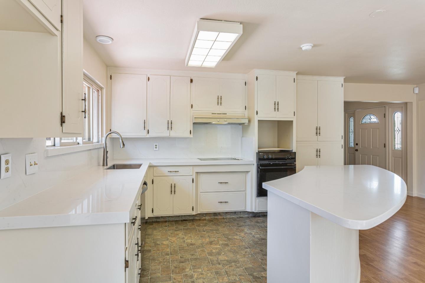 Detail Gallery Image 15 of 38 For 1223 La Canada Way, Salinas,  CA 93901 - 3 Beds | 2 Baths