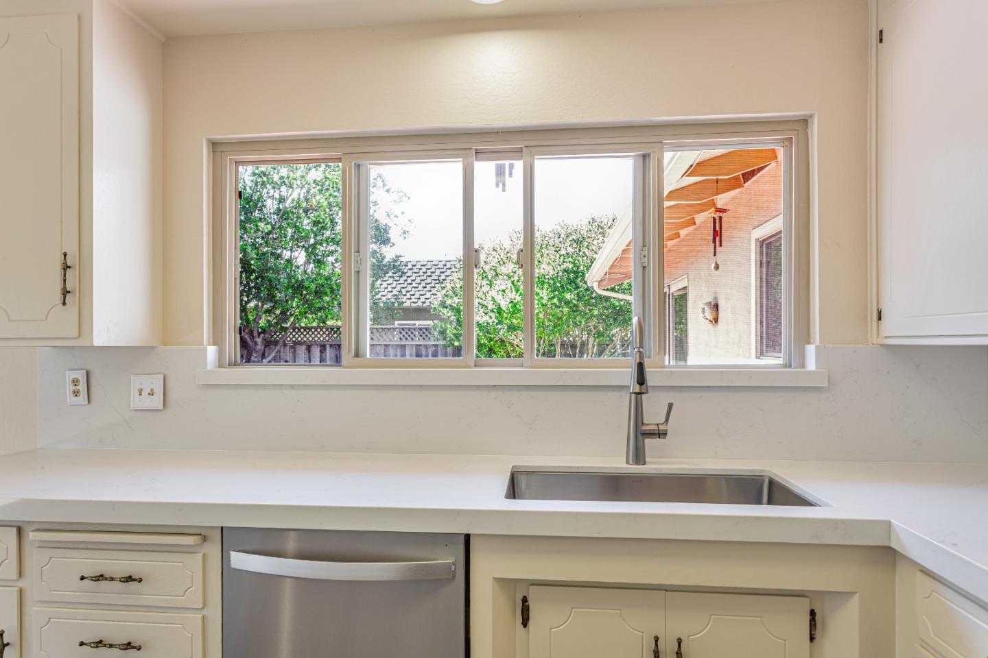 Detail Gallery Image 16 of 38 For 1223 La Canada Way, Salinas,  CA 93901 - 3 Beds | 2 Baths