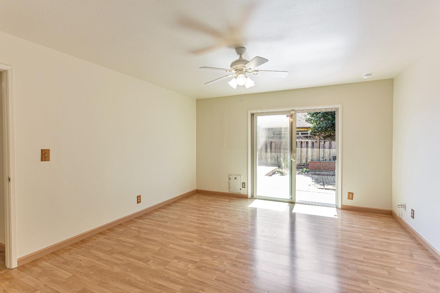 Detail Gallery Image 28 of 38 For 1223 La Canada Way, Salinas,  CA 93901 - 3 Beds | 2 Baths