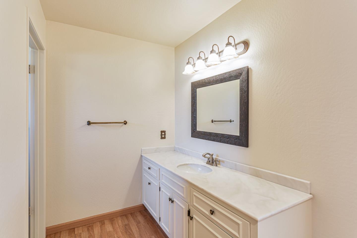 Detail Gallery Image 32 of 38 For 1223 La Canada Way, Salinas,  CA 93901 - 3 Beds | 2 Baths