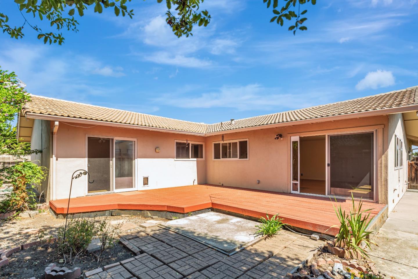 Detail Gallery Image 34 of 38 For 1223 La Canada Way, Salinas,  CA 93901 - 3 Beds | 2 Baths