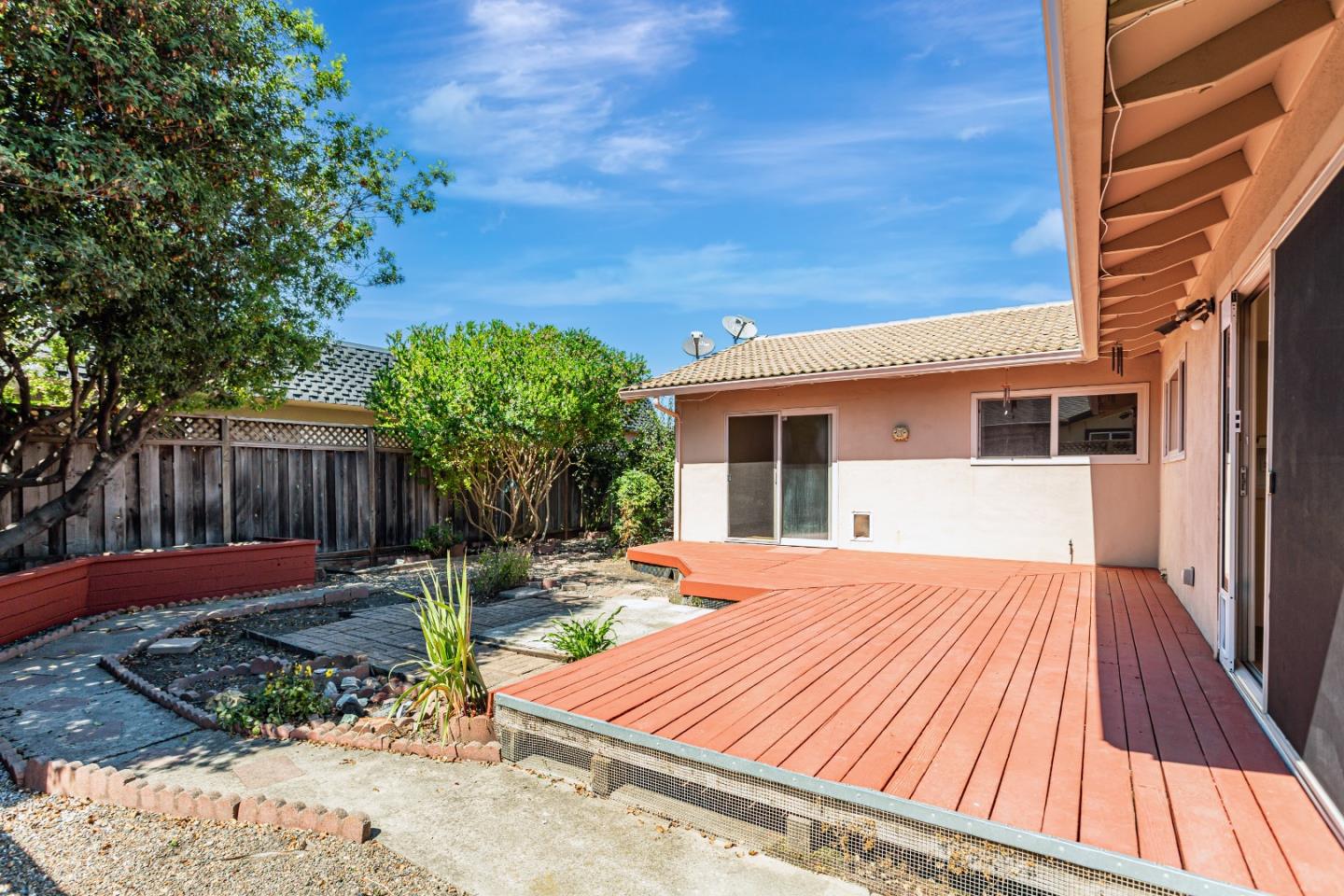 Detail Gallery Image 35 of 38 For 1223 La Canada Way, Salinas,  CA 93901 - 3 Beds | 2 Baths