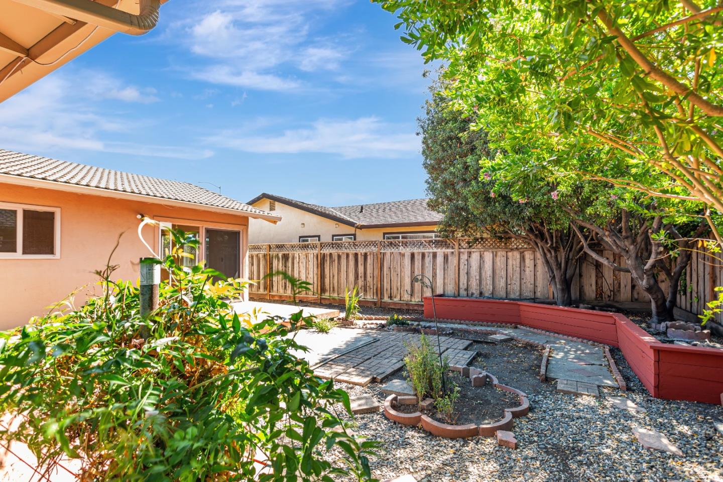 Detail Gallery Image 38 of 38 For 1223 La Canada Way, Salinas,  CA 93901 - 3 Beds | 2 Baths
