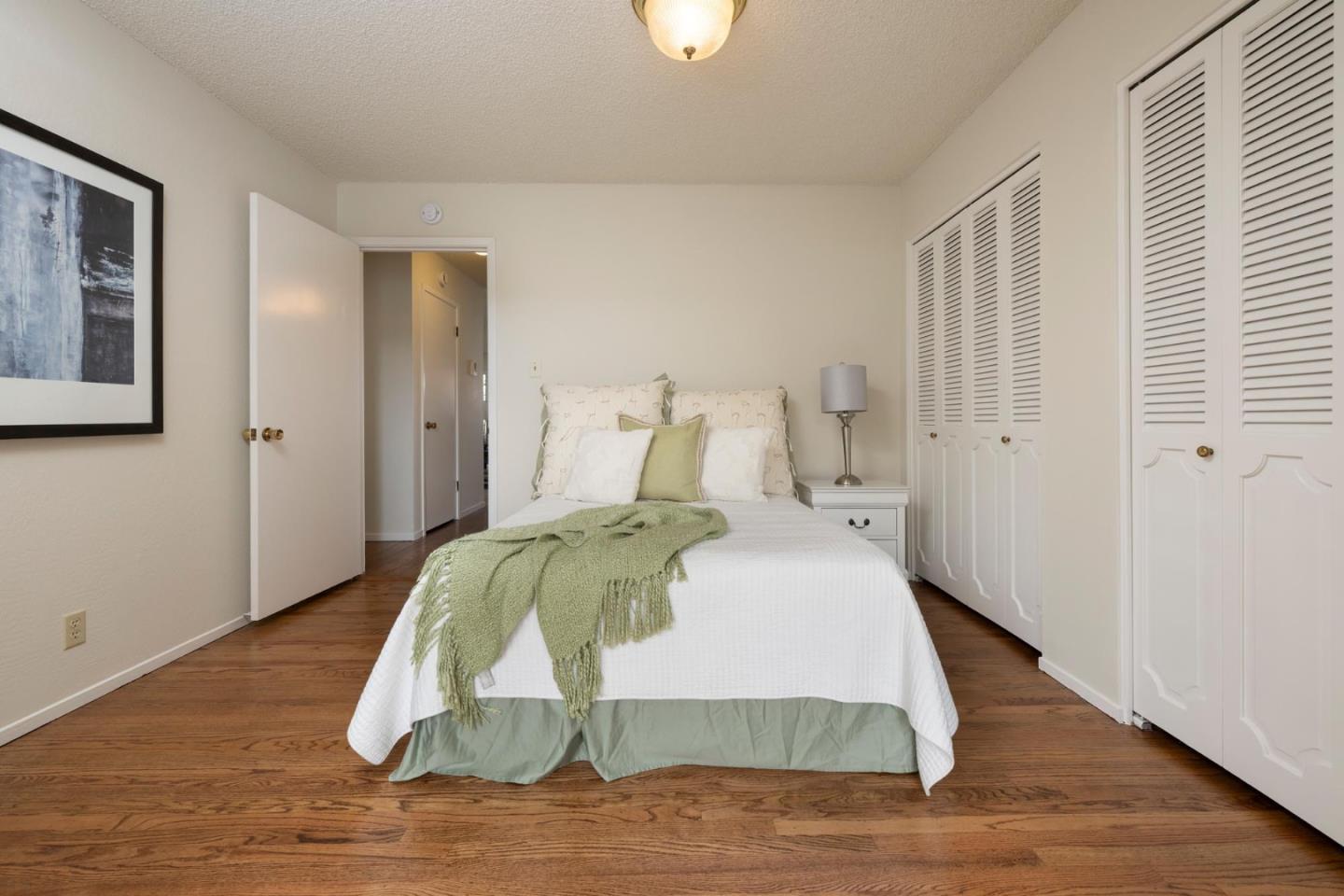 Detail Gallery Image 11 of 15 For 555 Acacia Ave, San Bruno,  CA 94066 - 2 Beds | 2 Baths