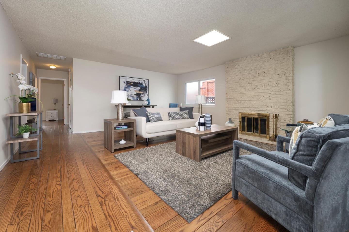Detail Gallery Image 3 of 15 For 555 Acacia Ave, San Bruno,  CA 94066 - 2 Beds | 2 Baths