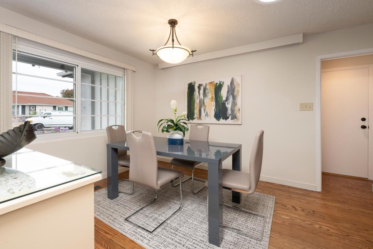 Detail Gallery Image 5 of 15 For 555 Acacia Ave, San Bruno,  CA 94066 - 2 Beds | 2 Baths