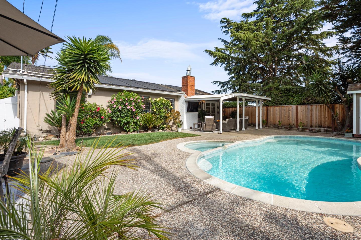 Detail Gallery Image 27 of 37 For 920 Stony Hill Rd, Redwood City,  CA 94061 - 3 Beds | 2 Baths