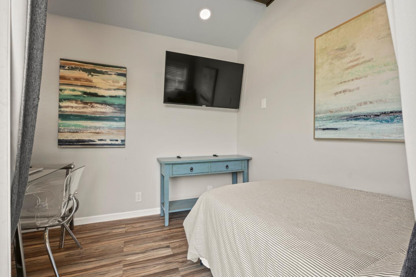 Detail Gallery Image 30 of 37 For 920 Stony Hill Rd, Redwood City,  CA 94061 - 3 Beds | 2 Baths