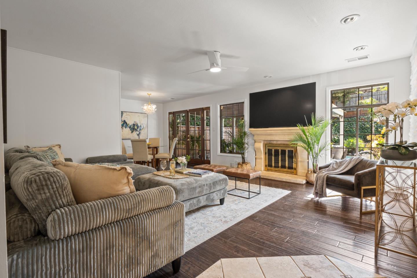 Detail Gallery Image 5 of 37 For 920 Stony Hill Rd, Redwood City,  CA 94061 - 3 Beds | 2 Baths