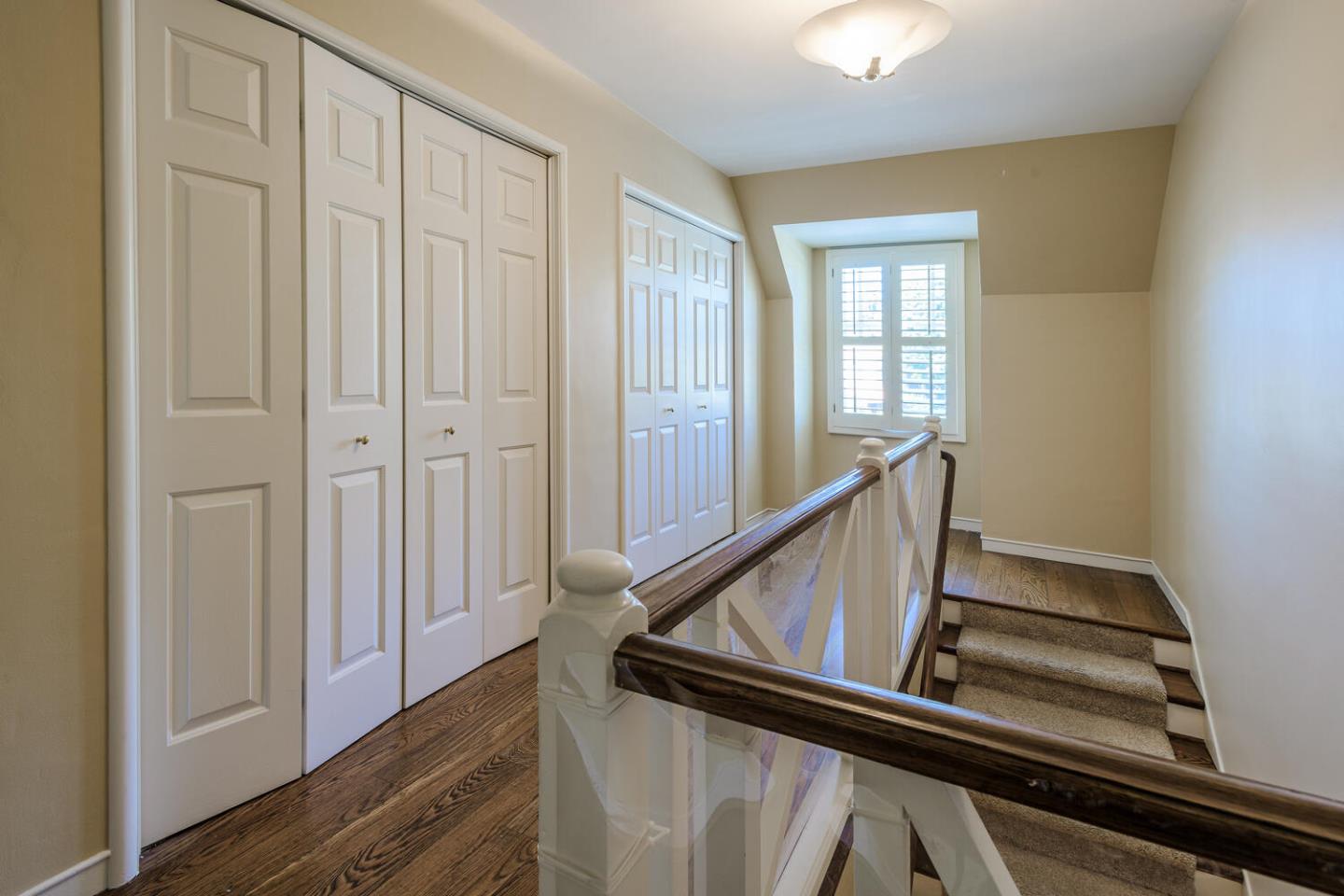 Detail Gallery Image 18 of 30 For 221 Parrott Dr, San Mateo,  CA 94402 - 3 Beds | 3 Baths