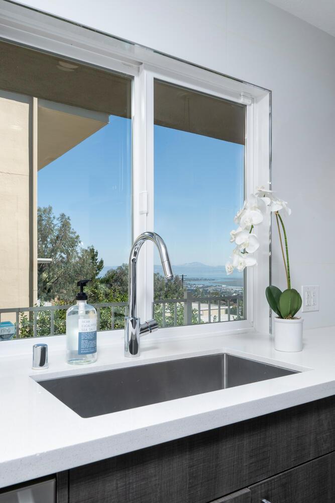 Detail Gallery Image 12 of 29 For 3009 Melendy Dr #4,  San Carlos,  CA 94070 - 3 Beds | 2 Baths