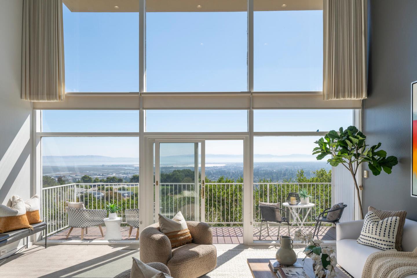 Detail Gallery Image 2 of 29 For 3009 Melendy Dr #4,  San Carlos,  CA 94070 - 3 Beds | 2 Baths