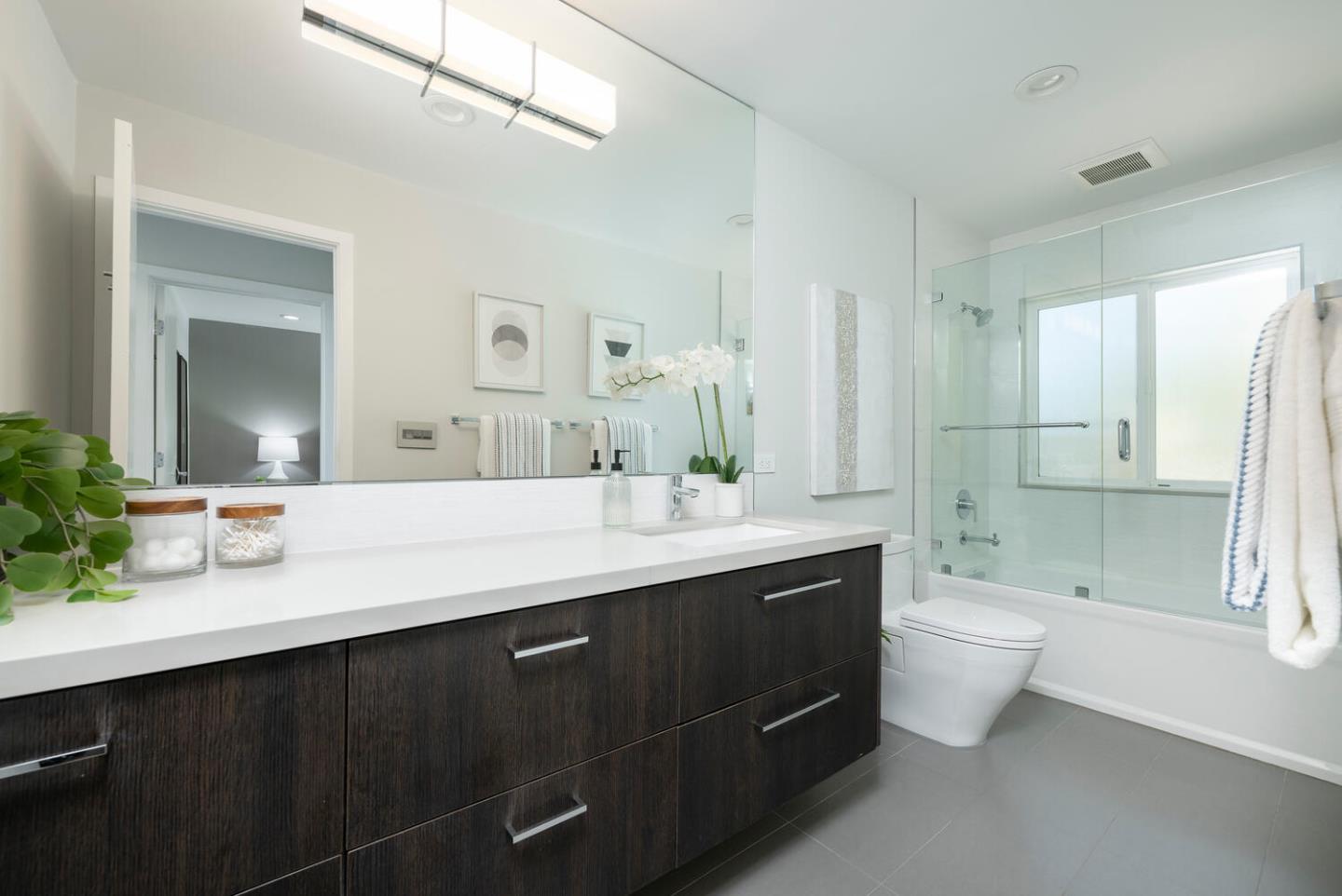 Detail Gallery Image 20 of 29 For 3009 Melendy Dr #4,  San Carlos,  CA 94070 - 3 Beds | 2 Baths