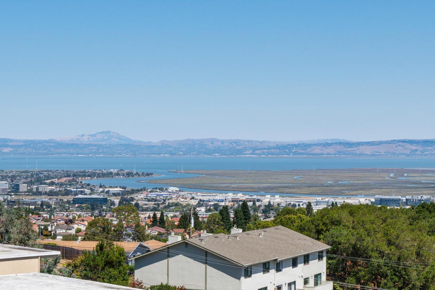 Detail Gallery Image 23 of 29 For 3009 Melendy Dr #4,  San Carlos,  CA 94070 - 3 Beds | 2 Baths