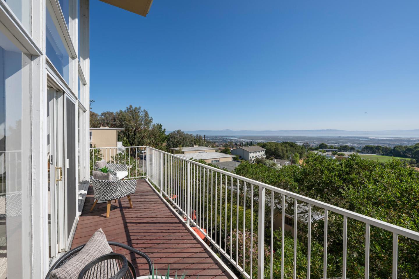 Detail Gallery Image 26 of 29 For 3009 Melendy Dr #4,  San Carlos,  CA 94070 - 3 Beds | 2 Baths