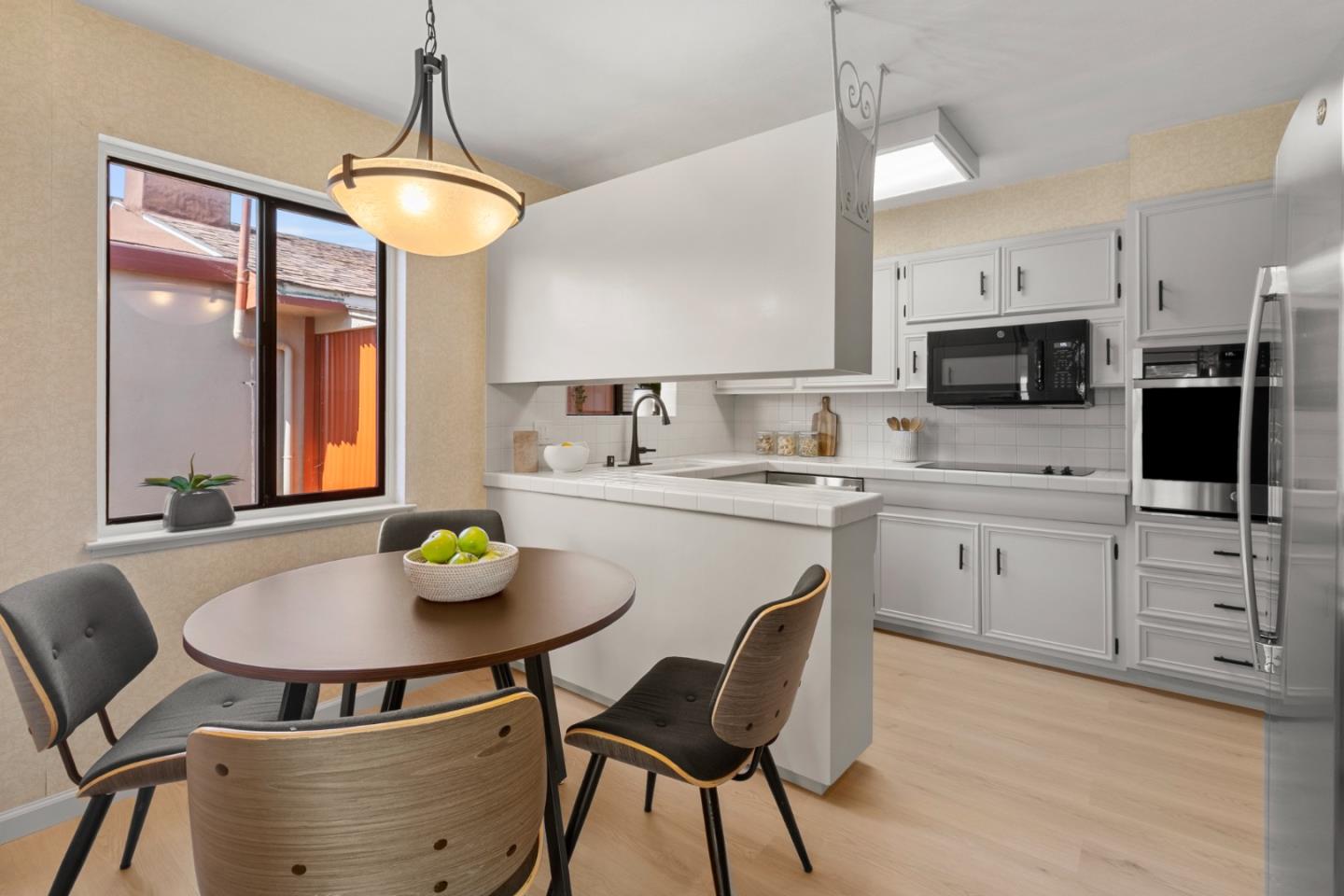 Detail Gallery Image 11 of 48 For 239 San Fernando Way, Daly City,  CA 94015 - 3 Beds | 2 Baths