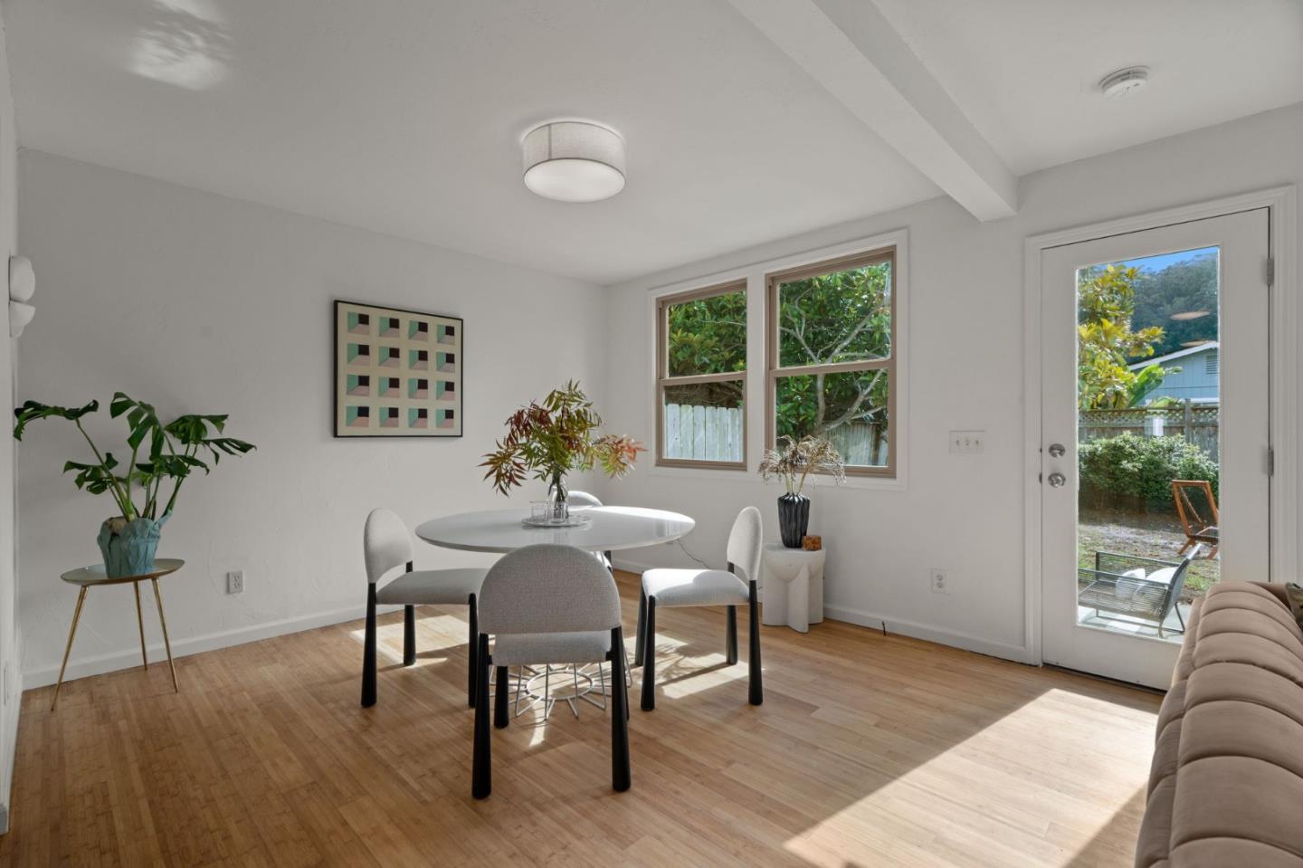Detail Gallery Image 14 of 60 For 652 Montezuma Dr, Pacifica,  CA 94044 - 3 Beds | 1 Baths