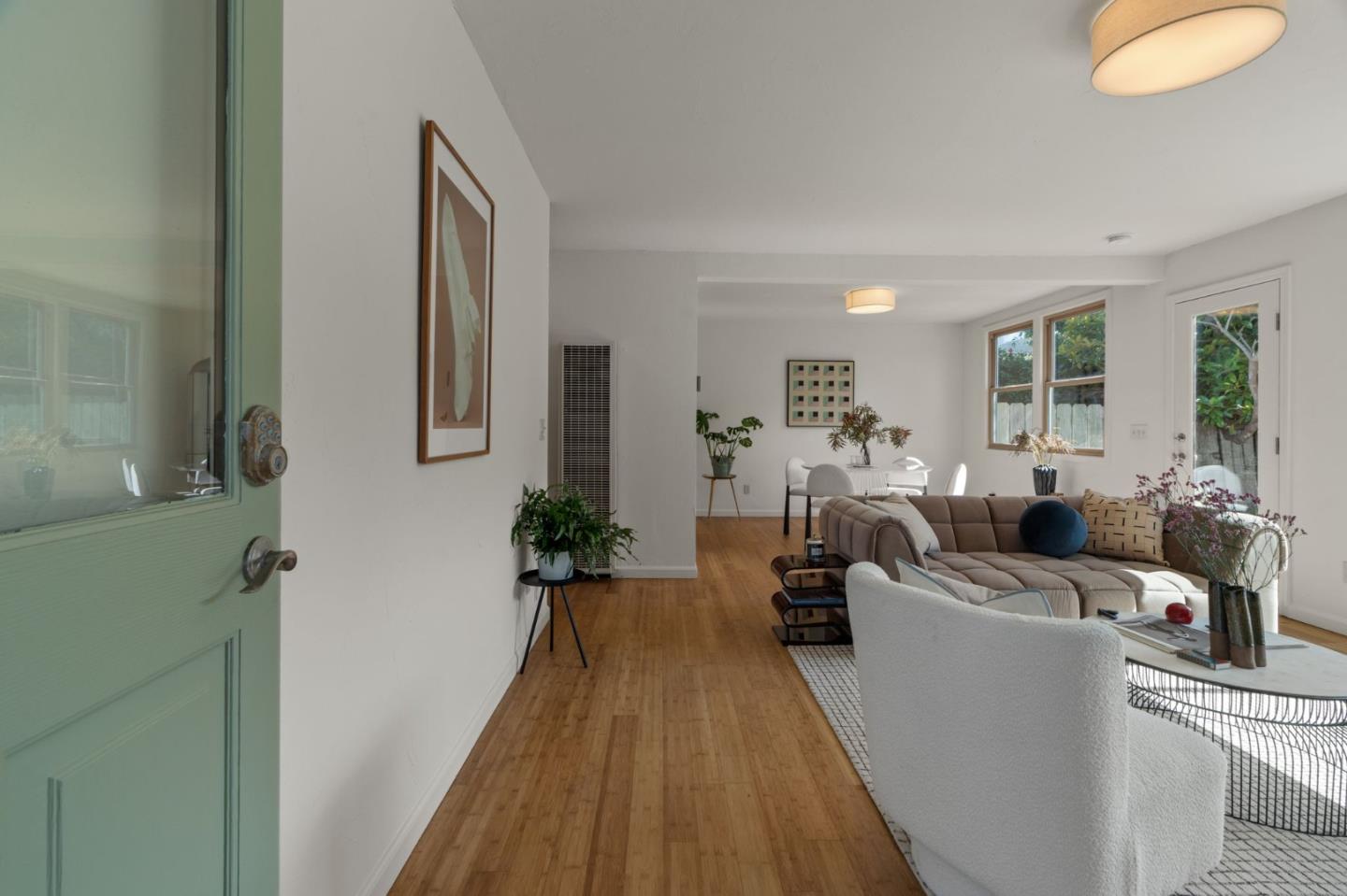 Detail Gallery Image 3 of 60 For 652 Montezuma Dr, Pacifica,  CA 94044 - 3 Beds | 1 Baths