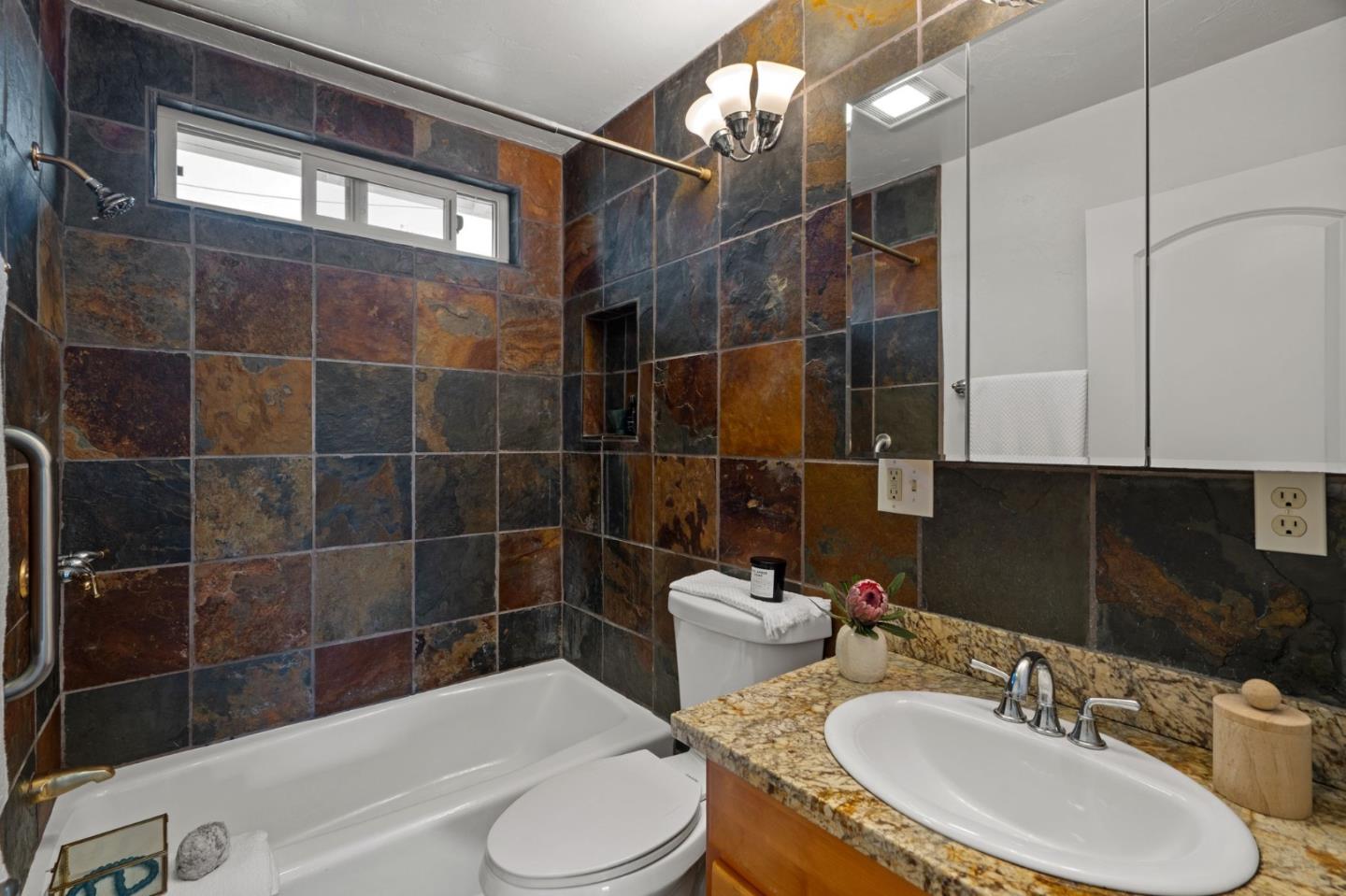 Detail Gallery Image 37 of 60 For 652 Montezuma Dr, Pacifica,  CA 94044 - 3 Beds | 1 Baths