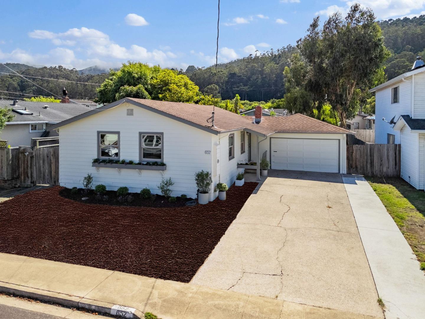Detail Gallery Image 48 of 60 For 652 Montezuma Dr, Pacifica,  CA 94044 - 3 Beds | 1 Baths