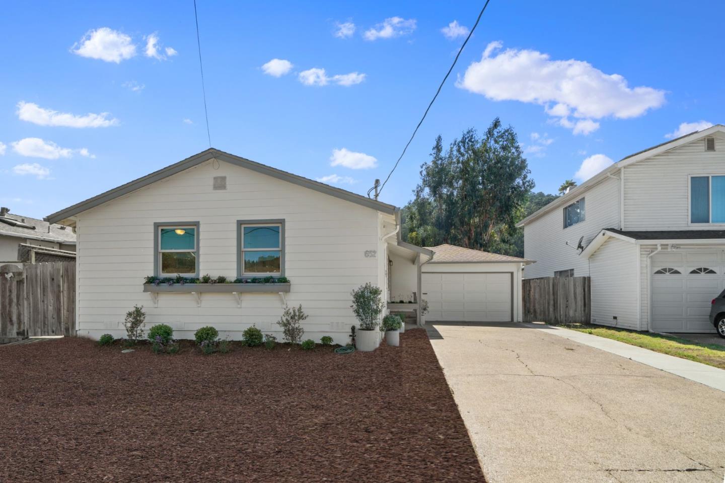 Detail Gallery Image 49 of 60 For 652 Montezuma Dr, Pacifica,  CA 94044 - 3 Beds | 1 Baths