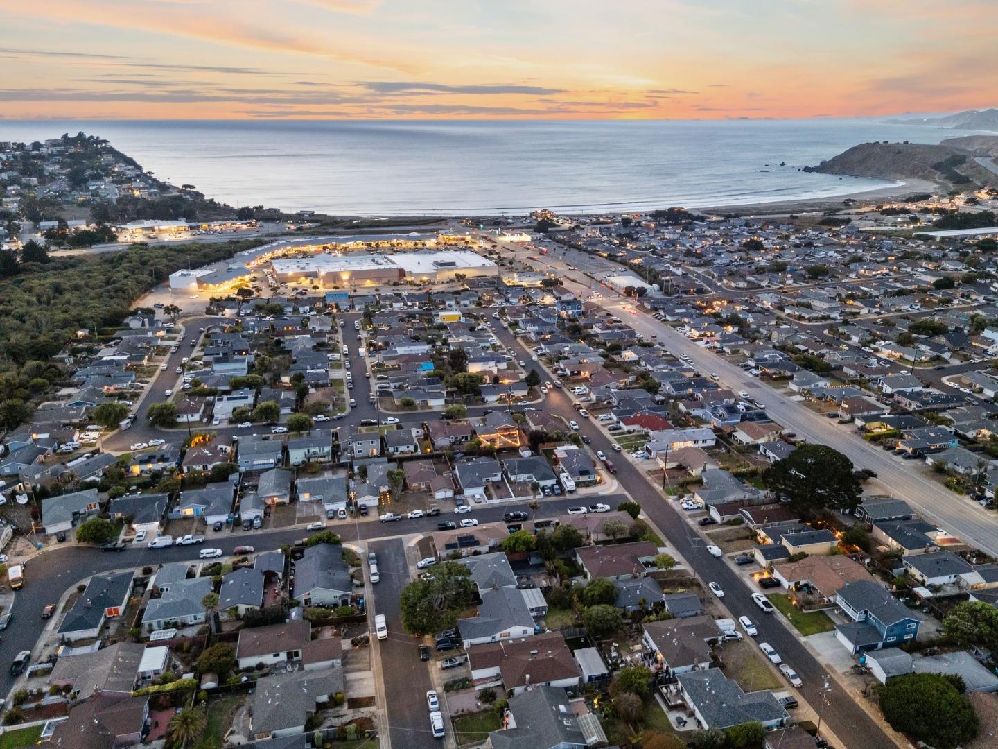 Detail Gallery Image 53 of 60 For 652 Montezuma Dr, Pacifica,  CA 94044 - 3 Beds | 1 Baths