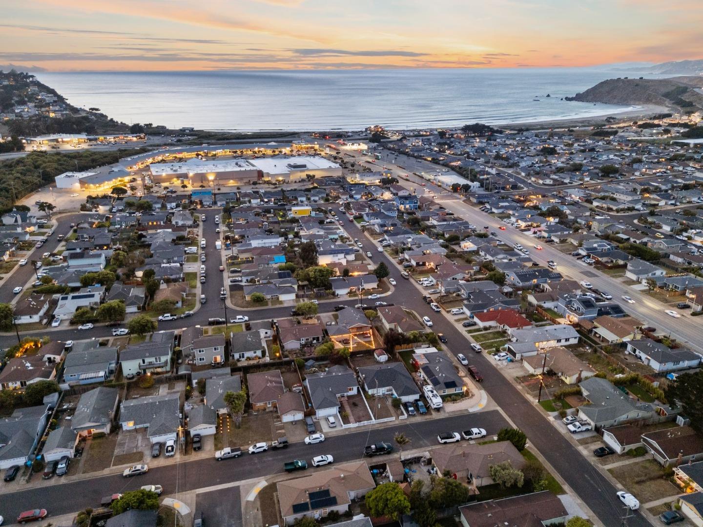 Detail Gallery Image 59 of 60 For 652 Montezuma Dr, Pacifica,  CA 94044 - 3 Beds | 1 Baths