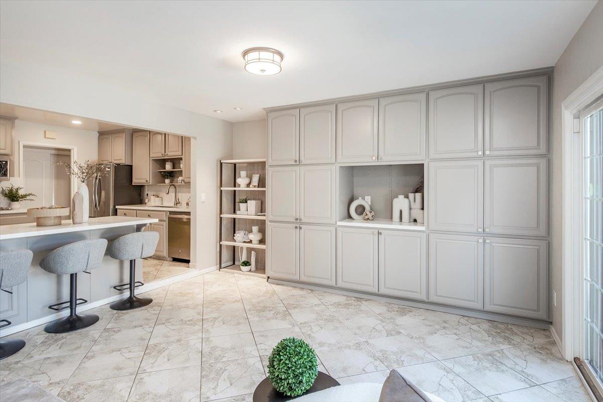 Detail Gallery Image 12 of 28 For 1018 Huntingdon Dr, San Jose,  CA 95129 - 4 Beds | 2 Baths
