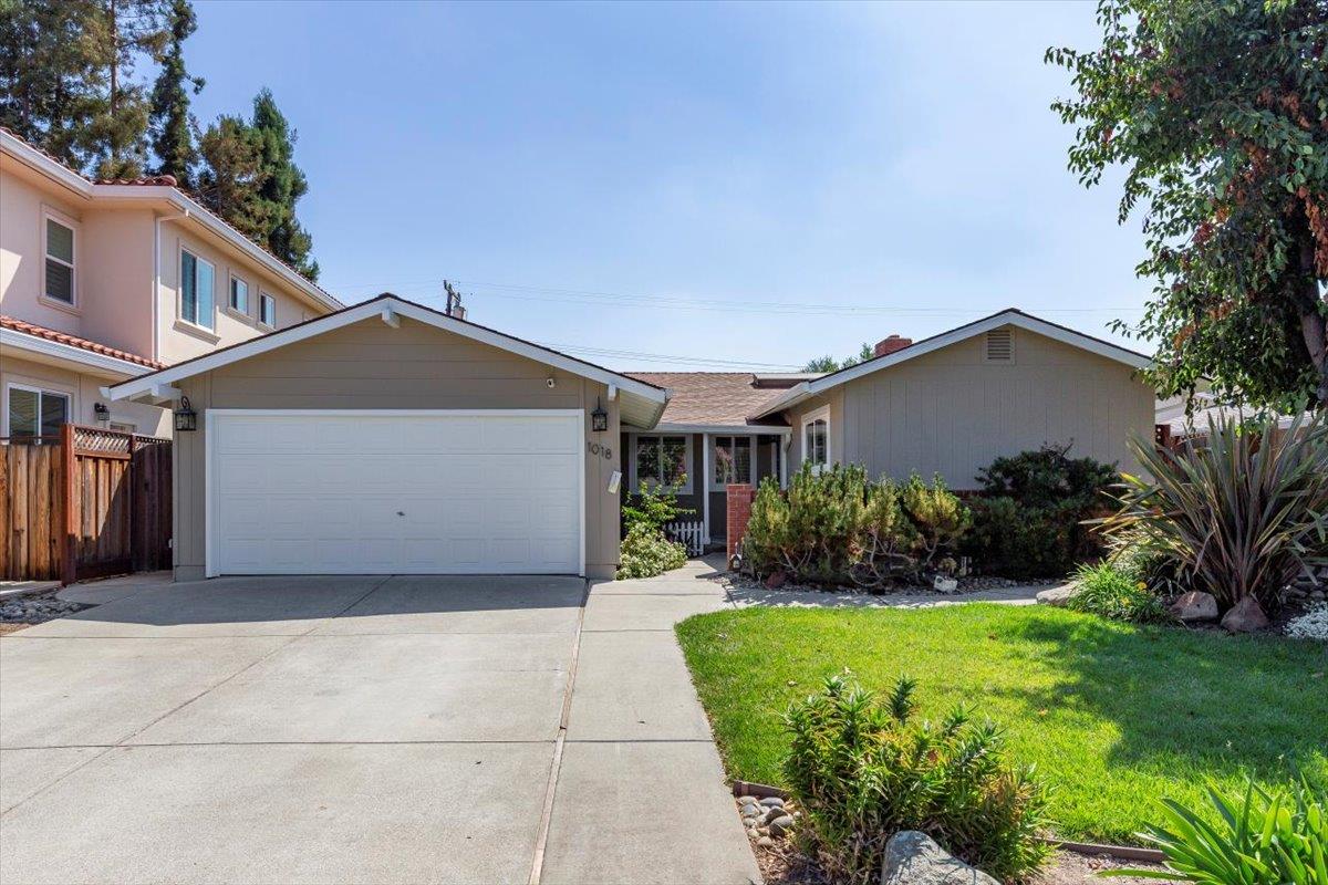 Detail Gallery Image 2 of 28 For 1018 Huntingdon Dr, San Jose,  CA 95129 - 4 Beds | 2 Baths