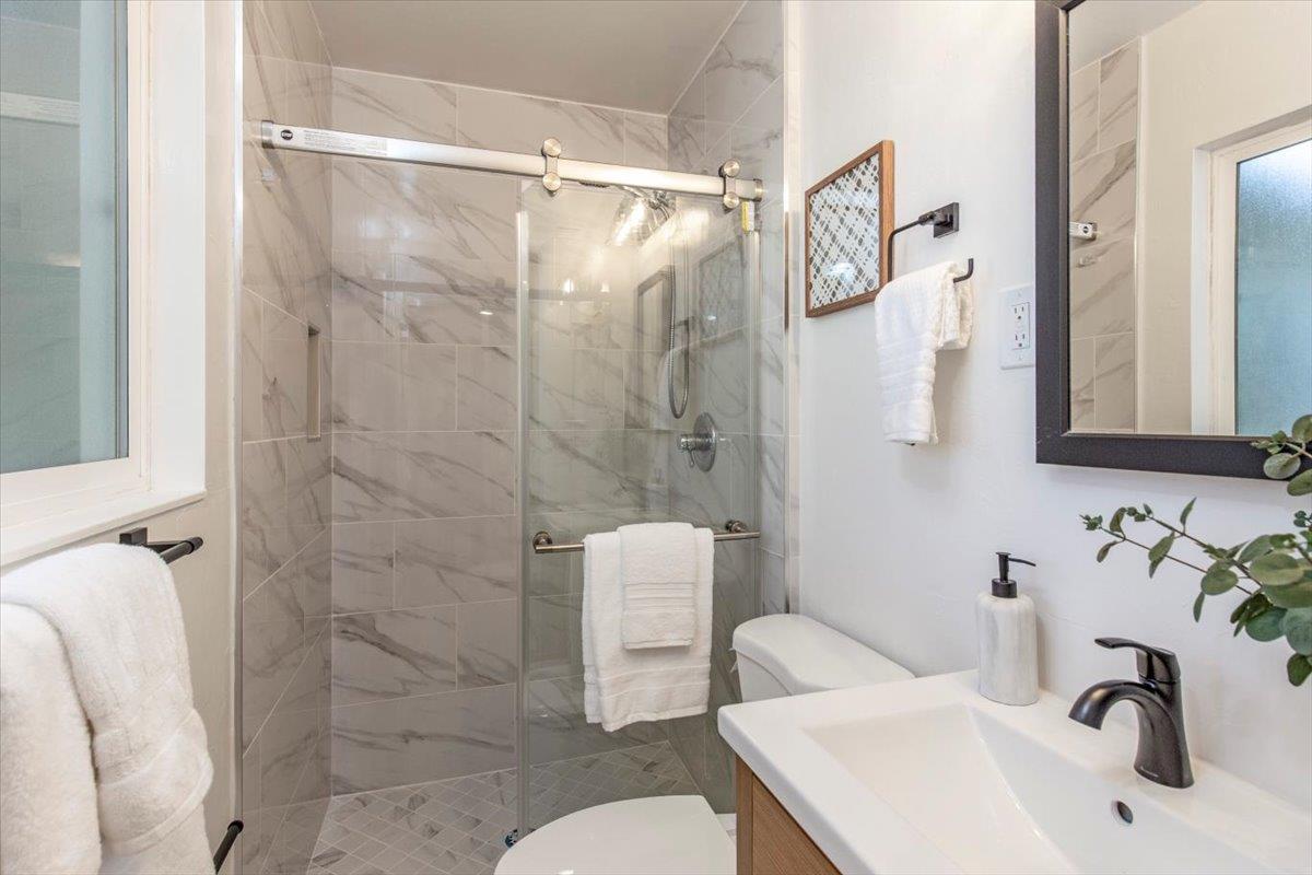 Detail Gallery Image 21 of 28 For 1018 Huntingdon Dr, San Jose,  CA 95129 - 4 Beds | 2 Baths