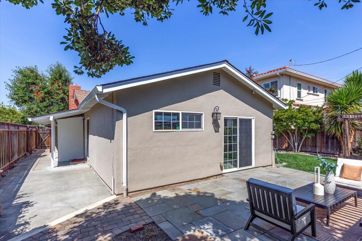 Detail Gallery Image 23 of 28 For 1018 Huntingdon Dr, San Jose,  CA 95129 - 4 Beds | 2 Baths