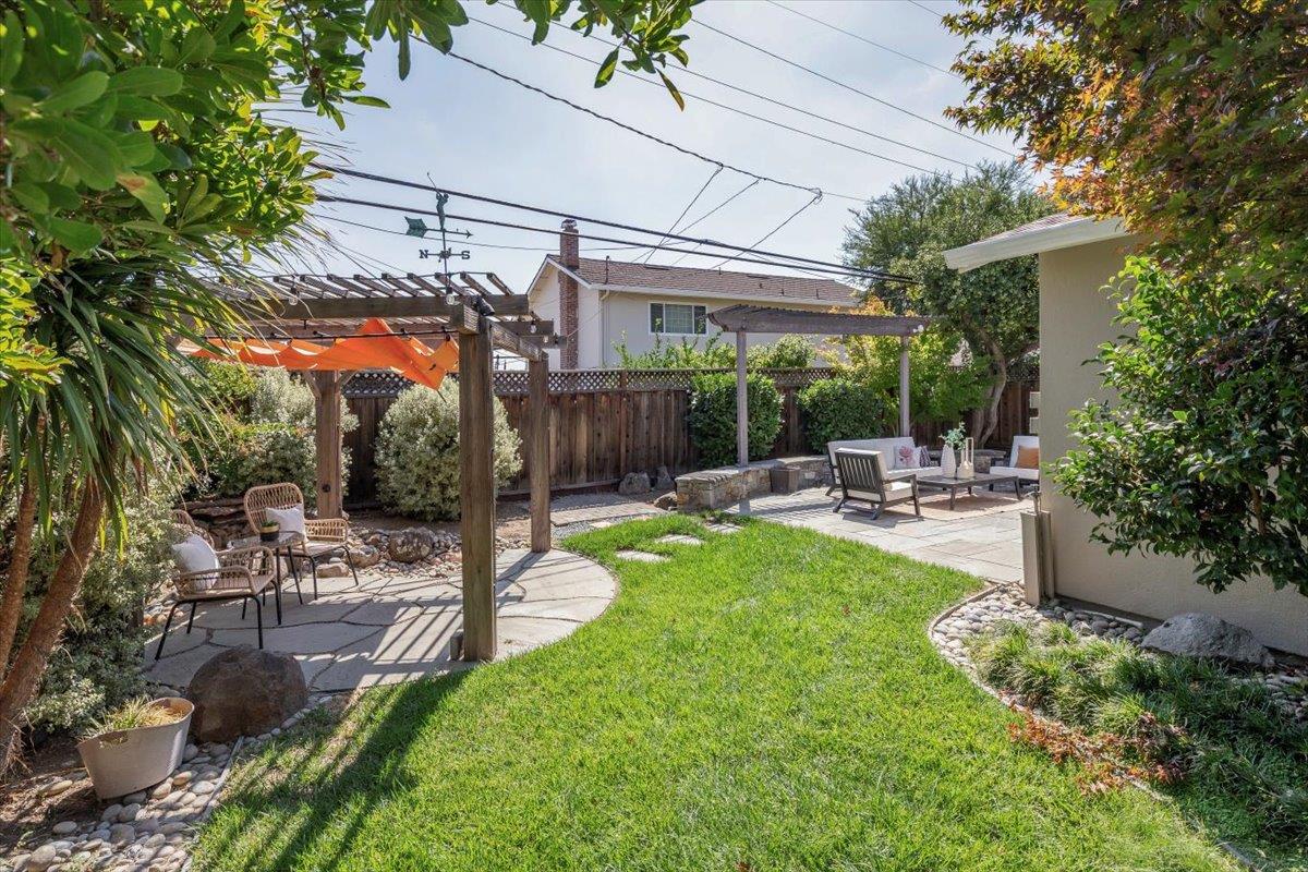 Detail Gallery Image 24 of 28 For 1018 Huntingdon Dr, San Jose,  CA 95129 - 4 Beds | 2 Baths