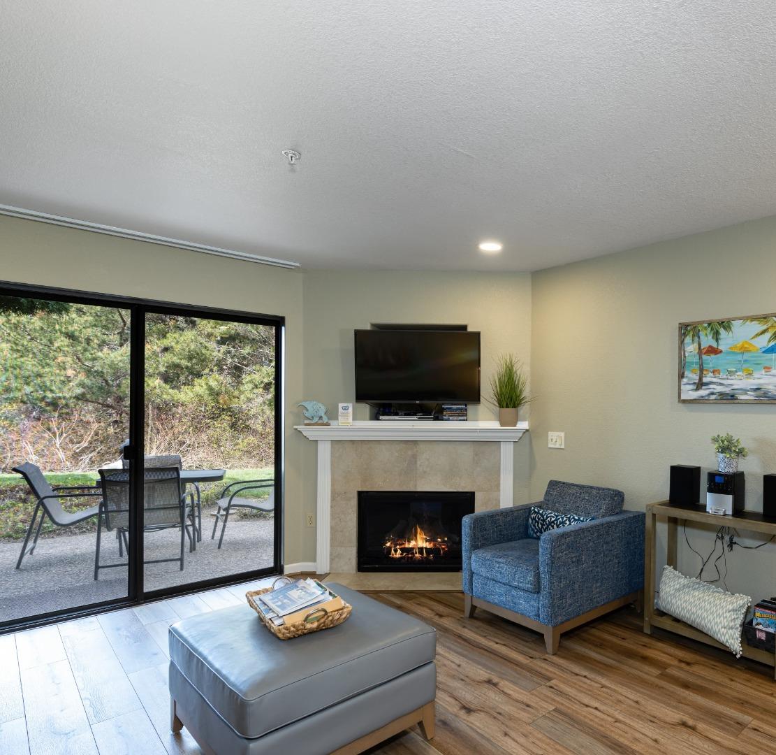 Detail Gallery Image 13 of 56 For 22 Seascape Resort Dr, Aptos,  CA 95003 - 2 Beds | 2 Baths