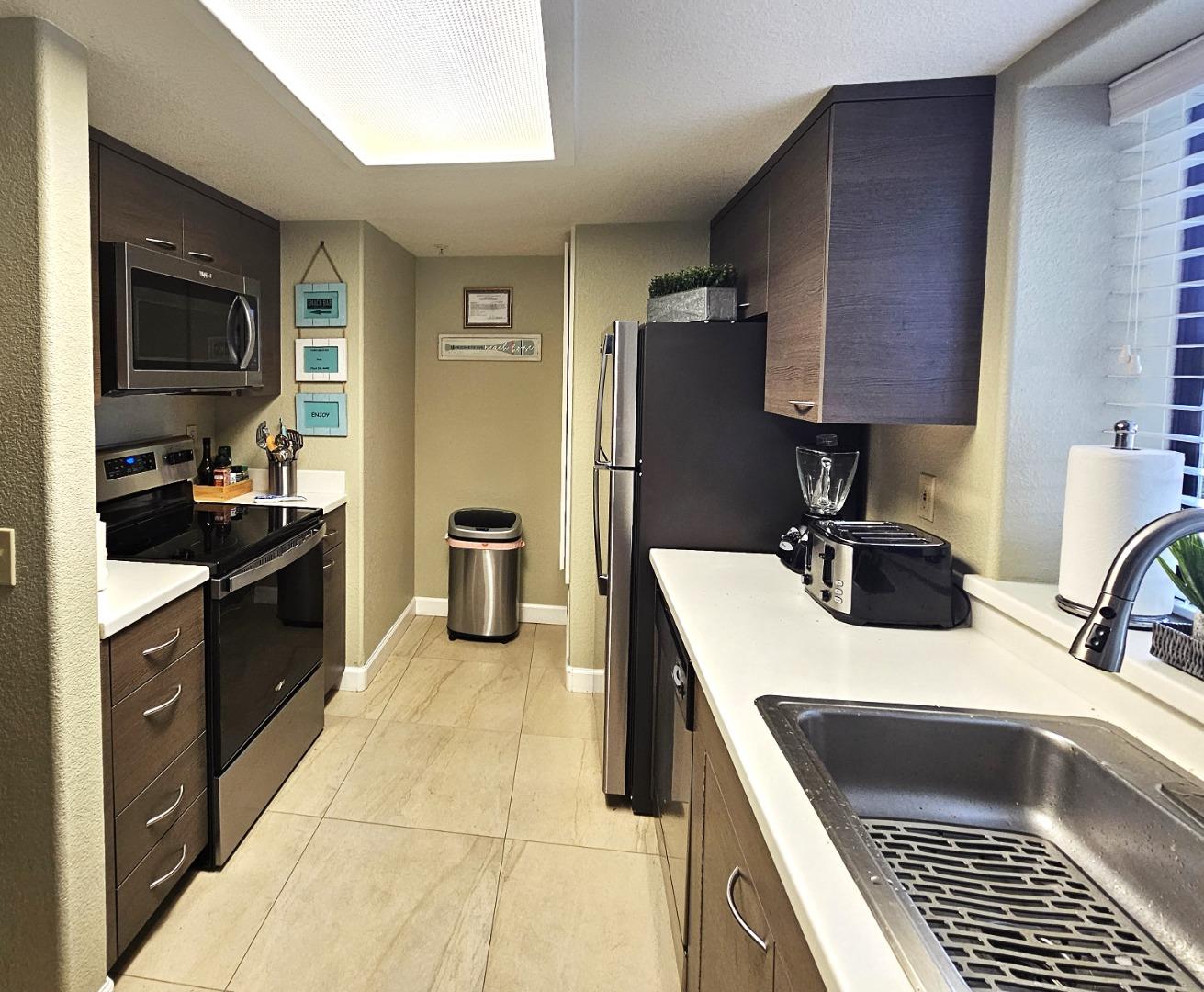 Detail Gallery Image 5 of 56 For 22 Seascape Resort Dr, Aptos,  CA 95003 - 2 Beds | 2 Baths