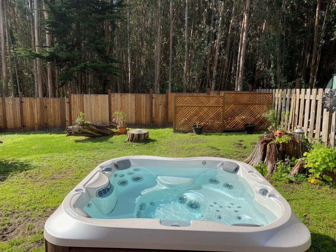 Detail Gallery Image 5 of 19 For 845 Pine Tree Ln, Aptos,  CA 95003 - 1 Beds | 1 Baths