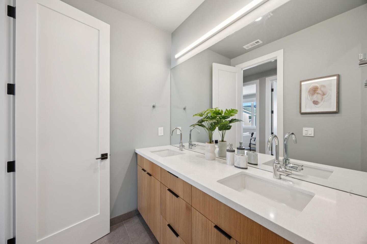 Detail Gallery Image 33 of 42 For 1500 Paradise Ct, San Jose,  CA 95124 - 4 Beds | 2/1 Baths