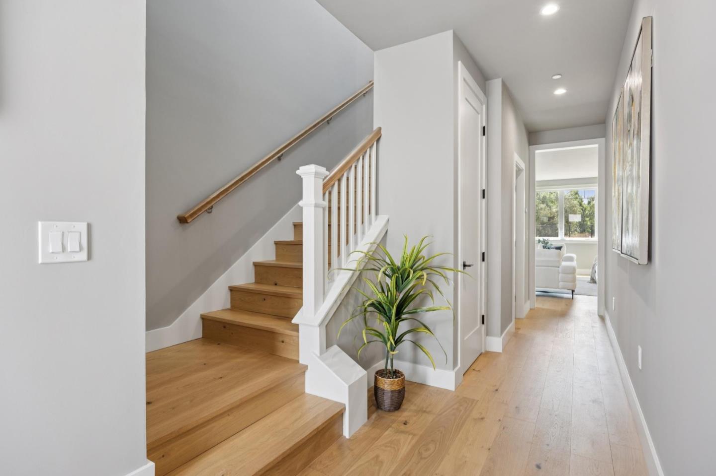 Detail Gallery Image 4 of 42 For 1500 Paradise Ct, San Jose,  CA 95124 - 4 Beds | 2/1 Baths
