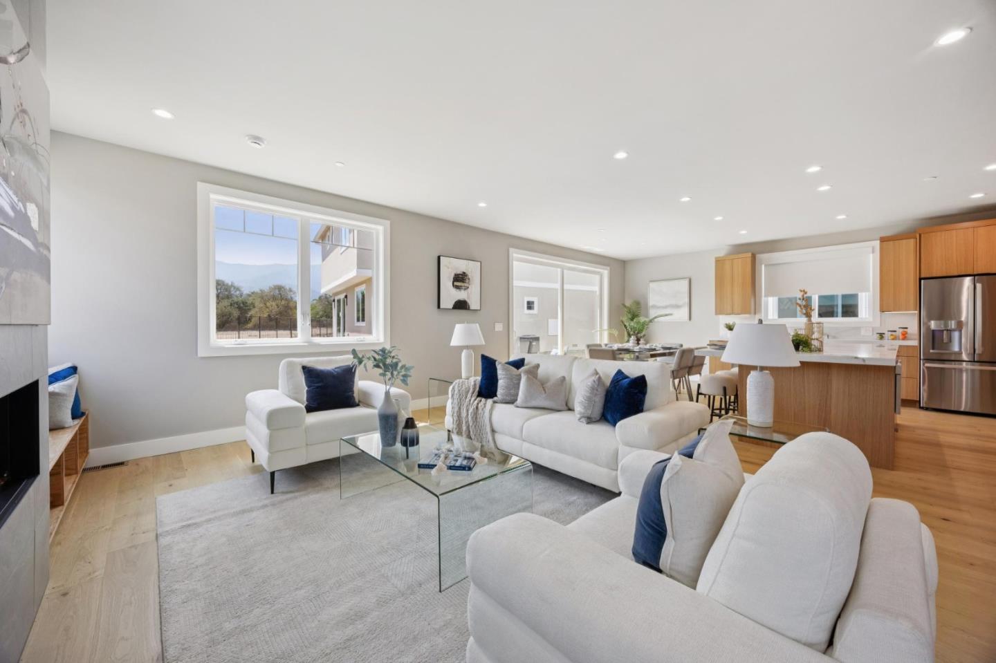Detail Gallery Image 7 of 42 For 1500 Paradise Ct, San Jose,  CA 95124 - 4 Beds | 2/1 Baths
