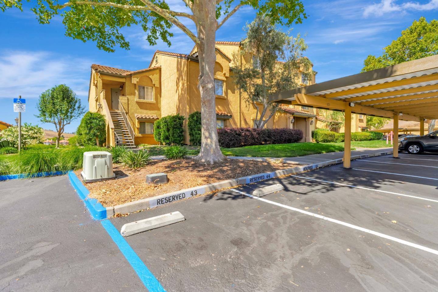 Detail Gallery Image 2 of 64 For 775 Watson Canyon Ct #240,  San Ramon,  CA 94582 - 2 Beds | 2 Baths