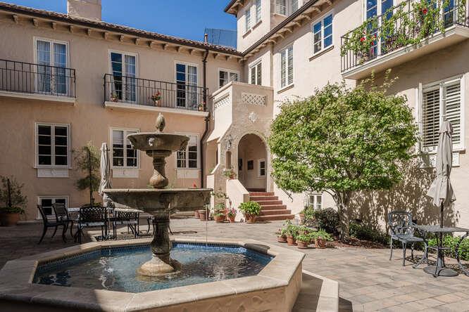 Detail Gallery Image 2 of 23 For 26 W 4th Ave #1,  San Mateo,  CA 94402 - 2 Beds | 2 Baths