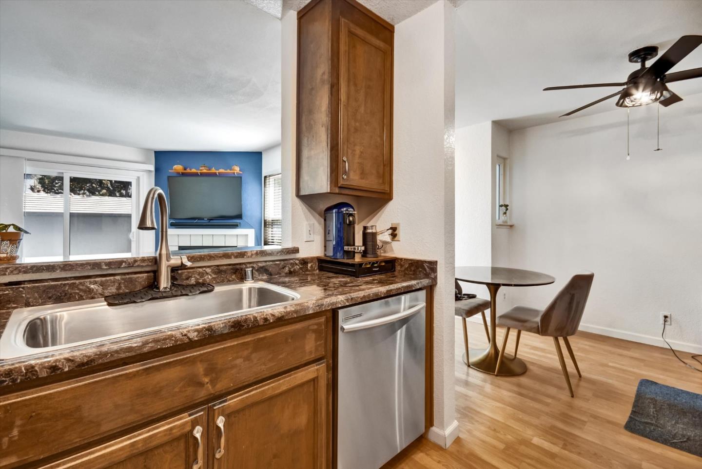 Detail Gallery Image 8 of 17 For 4501 Waterville Dr, San Jose,  CA 95118 - 1 Beds | 1 Baths