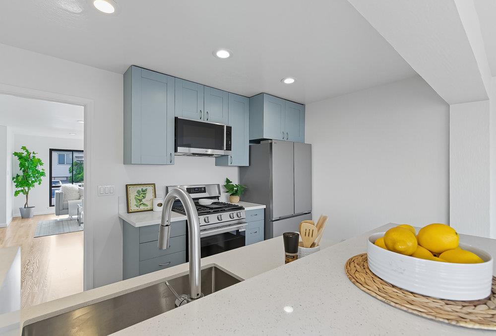 Detail Gallery Image 24 of 46 For 124 Berenda Dr, South San Francisco,  CA 94080 - 3 Beds | 2 Baths