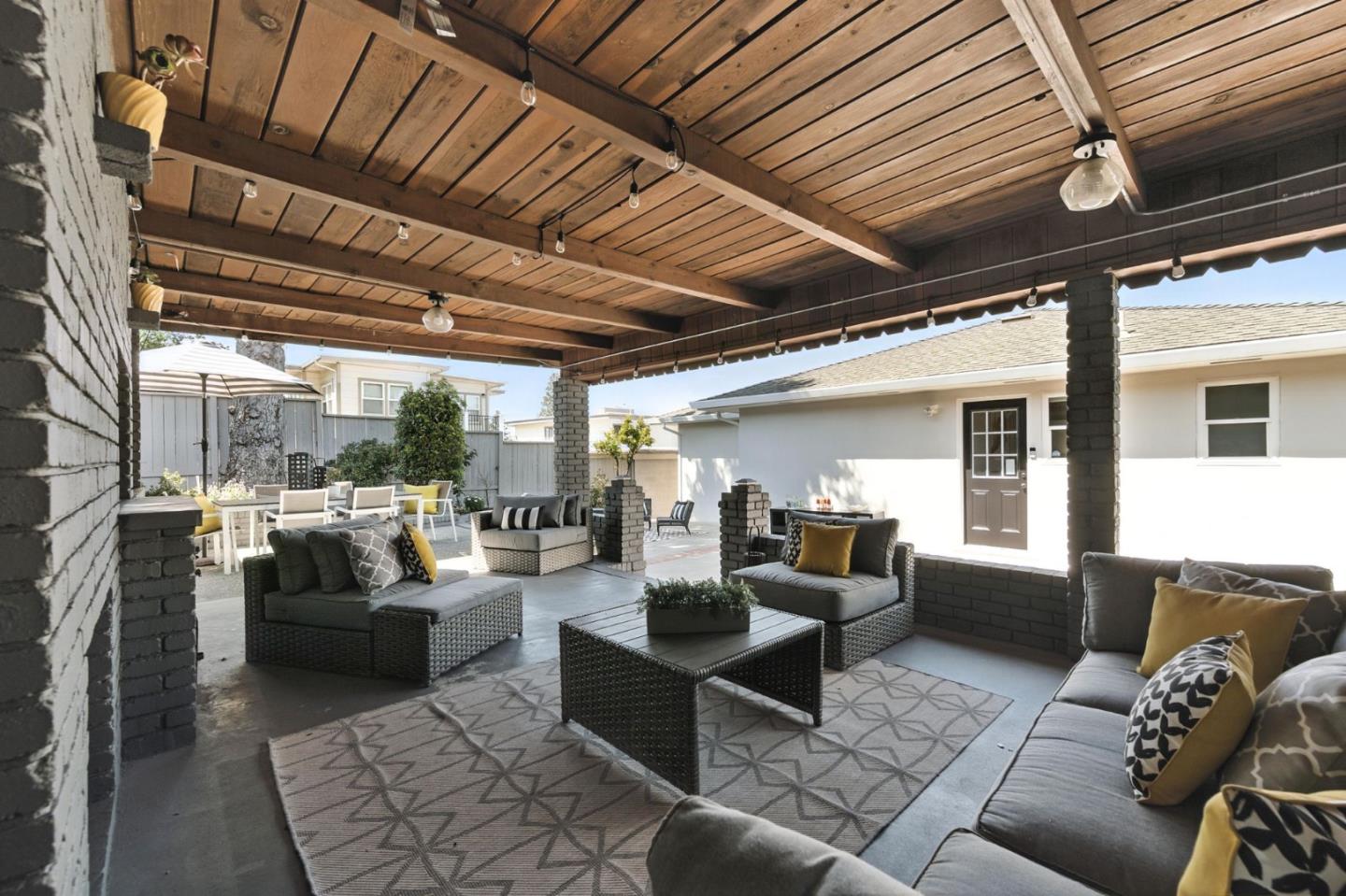 Detail Gallery Image 33 of 61 For 1414 Shafter St, San Mateo,  CA 94402 - 3 Beds | 3 Baths