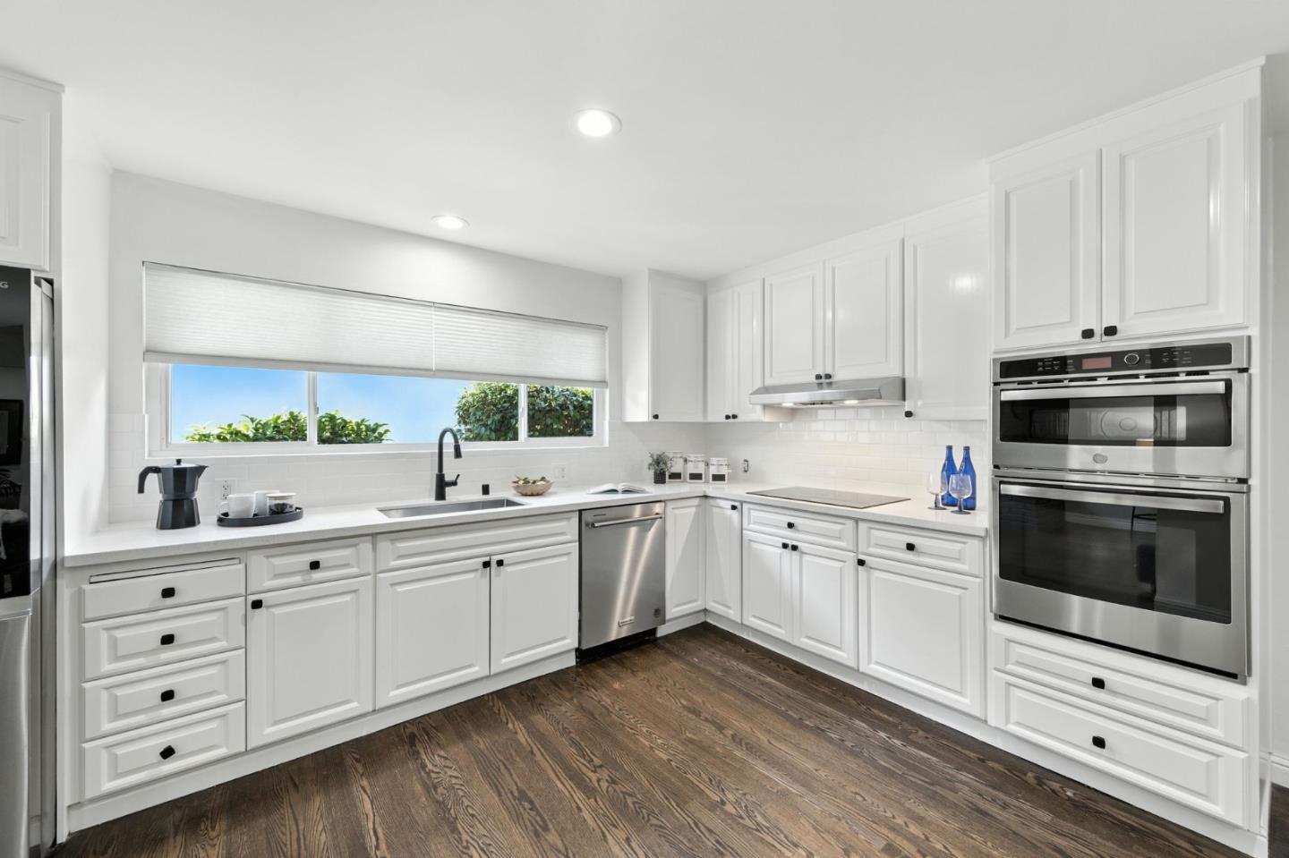 Detail Gallery Image 9 of 61 For 1414 Shafter St, San Mateo,  CA 94402 - 3 Beds | 3 Baths